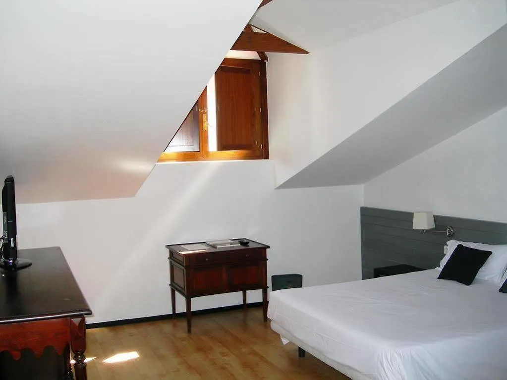 Abba Jazz Hotel Vitoria 3*,